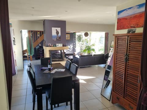3 bedrooms, 6 beds, very quiet, well equiped