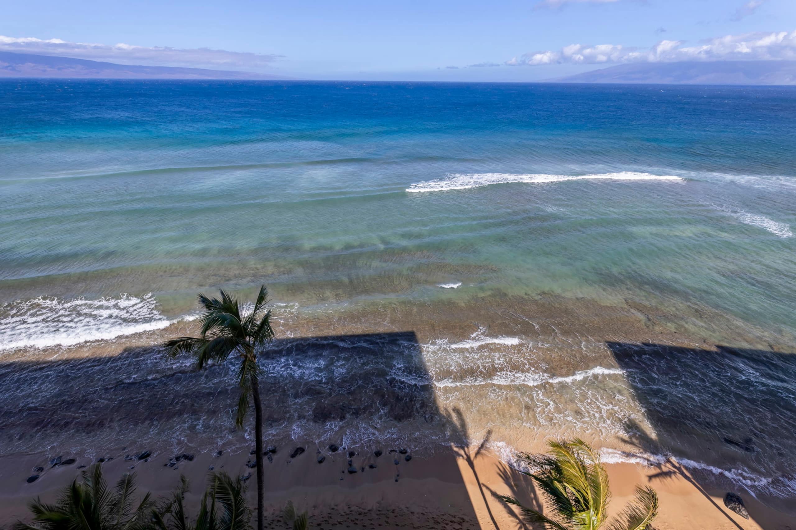 Direct Oceanfront Mahana 2 King Bed Master Suites - Image 35