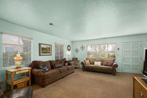 Successful Airbnb property: Willow Glen Cottage in Visalia