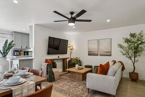 Popular Airbnb listing: Cozy 2BR Retreat | Nearby Monterey Attractions in Seaside