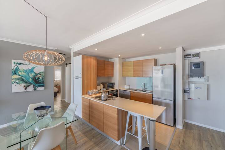 Horizon Bay 903 Fresh Beachfront Hideaway gallery image 3