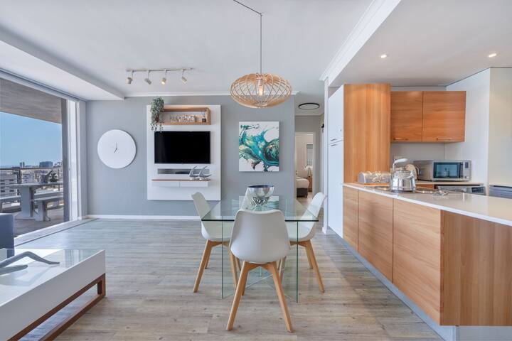 Horizon Bay 903 Fresh Beachfront Hideaway gallery image 2