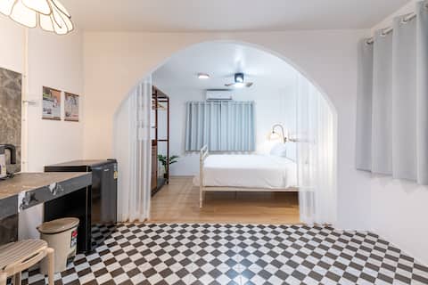 Baan Old Town Boutique Stay, Nai Harn