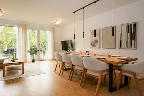 Home decor | Vacation home for 10 |Garden | Parking
