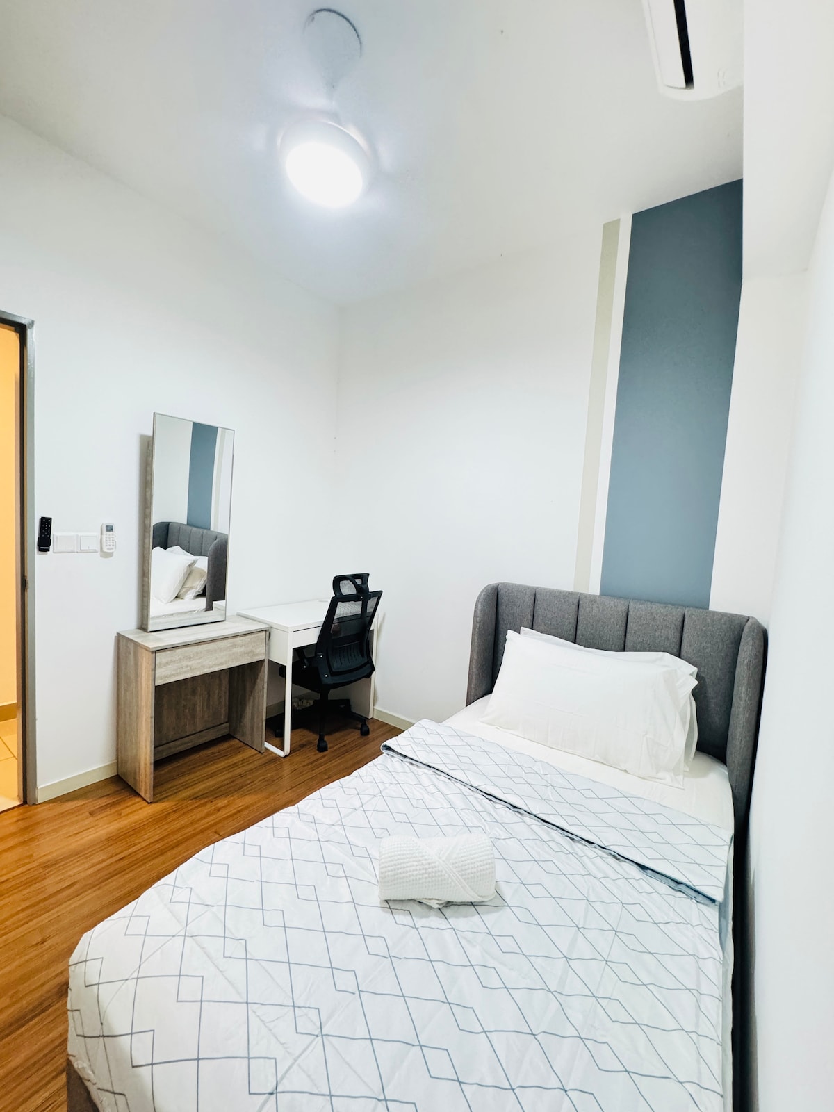 საძინებელი 4