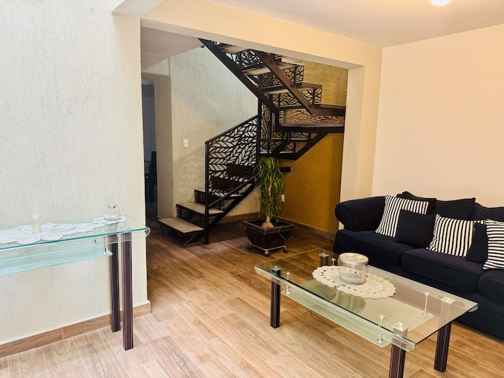 Preciosa Y Cómoda Casa 10 Personas Al Sur - León