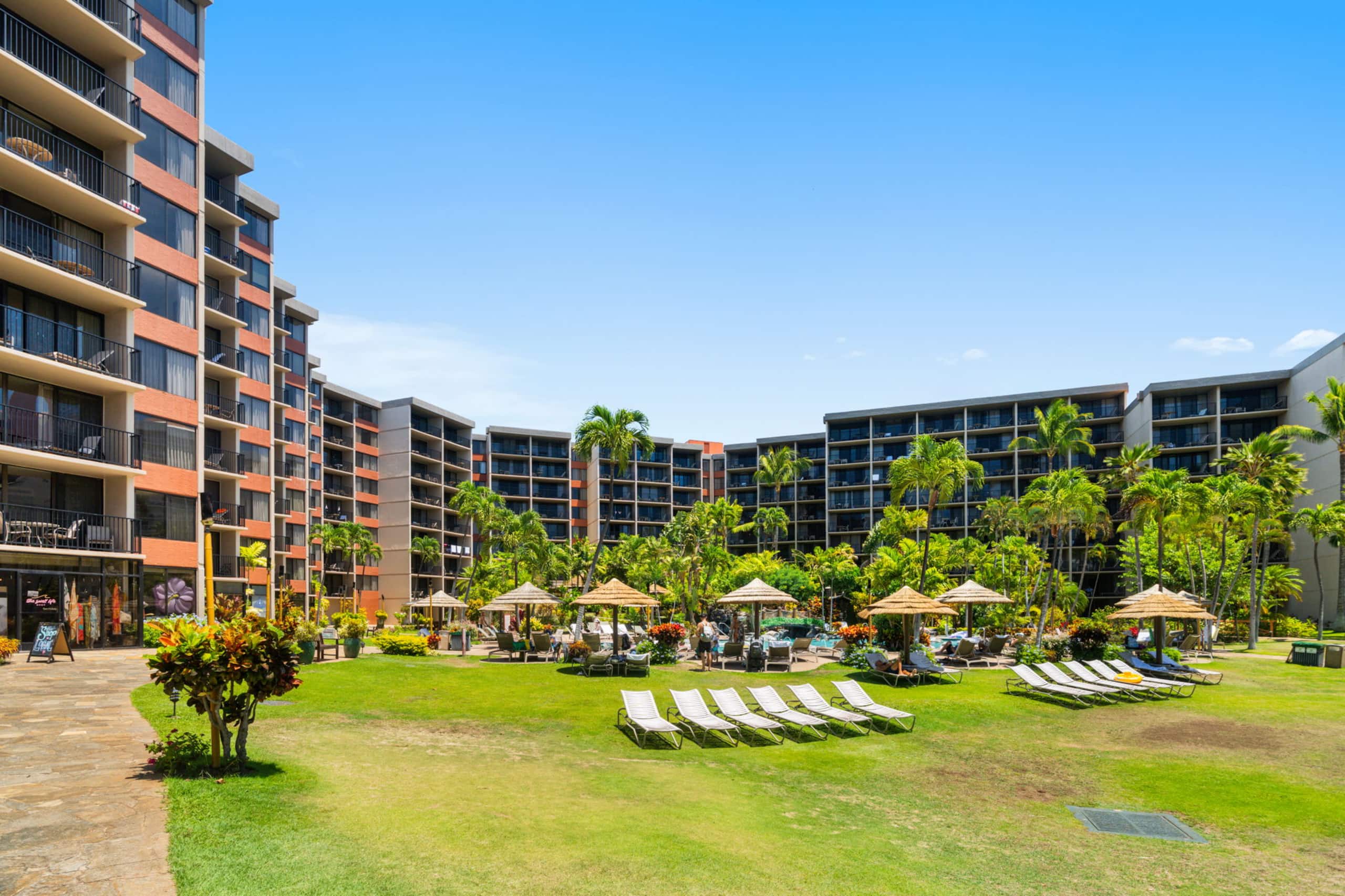 Condo in Lahaina · ★5.0 · Studio · 1 bed · 1 bath - Image 45
