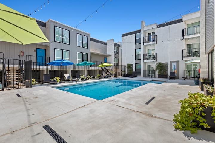Luxury 2br|near Uptown| Free Parking|walkable|med - Dallas, TX