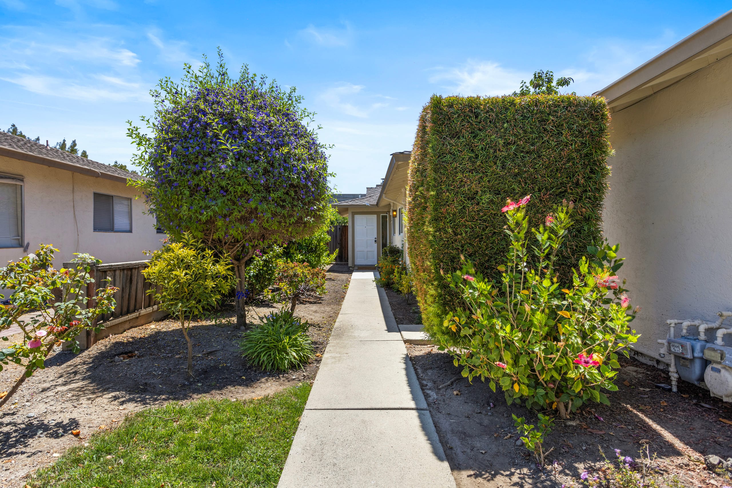 Peaceful 3BR Duplex, Private Yard, Near Tech Hubs - Photo 78