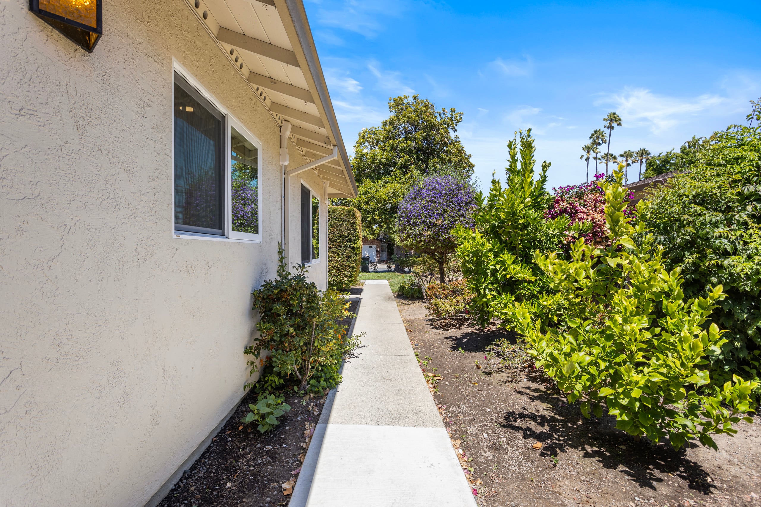 Peaceful 3BR Duplex, Private Yard, Near Tech Hubs - Photo 81