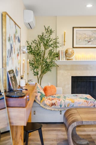 SWEET HOME | 3 bedroom w/ fully fenced backyard