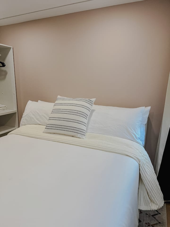 საძინებელი 3