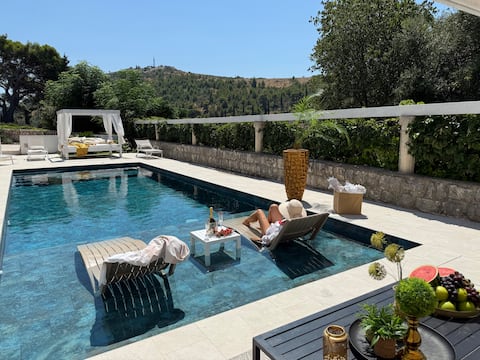 Estate Villa Gorica, privacy, big pool, pickleball