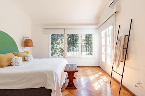 22 guests | Daily cleaning | Pool | Garden