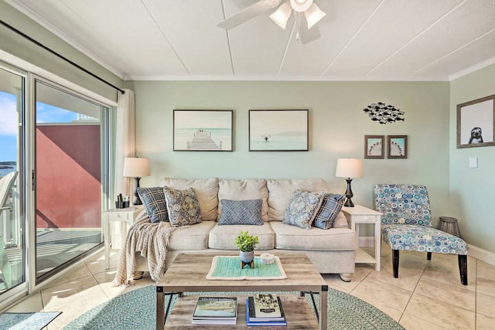 Living Room | Entertainment Center | Bluetooth Speaker | Free High-Speed Internet | DVD / Blu-Ray Player | Books and Games | Retro Atari and Nintendo Systems