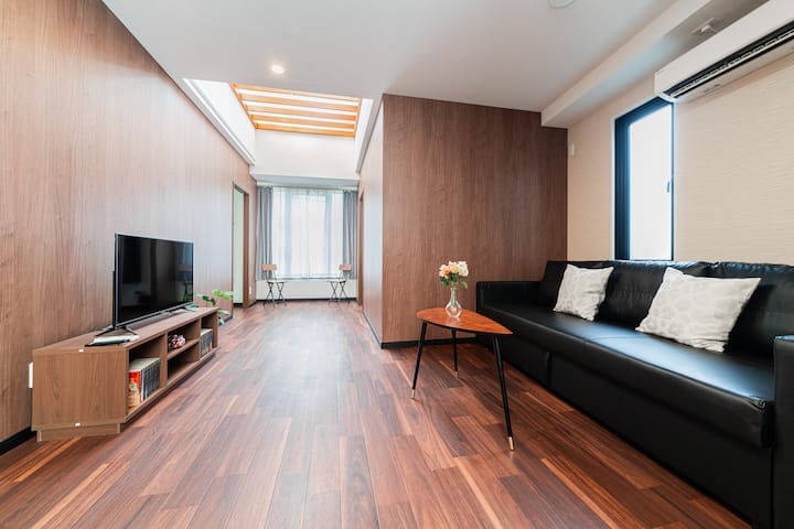 მისაღები ოთახი 2