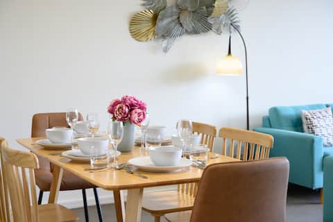 Modern Comfort|Hurstville 3BR Free Park & Pool