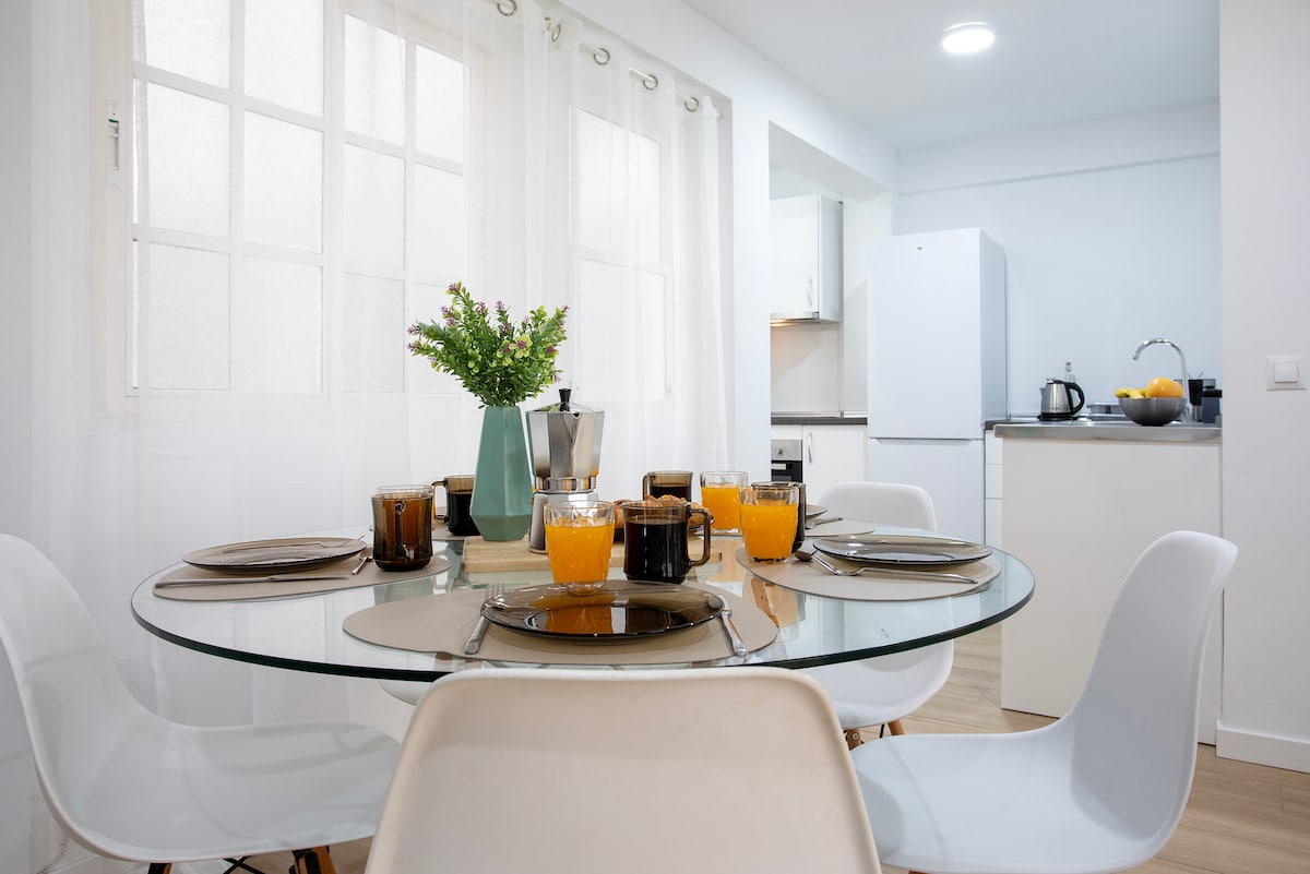 Top Airbnb: Sunstay City Heart en La Trinidad (Bailén Miraflores)