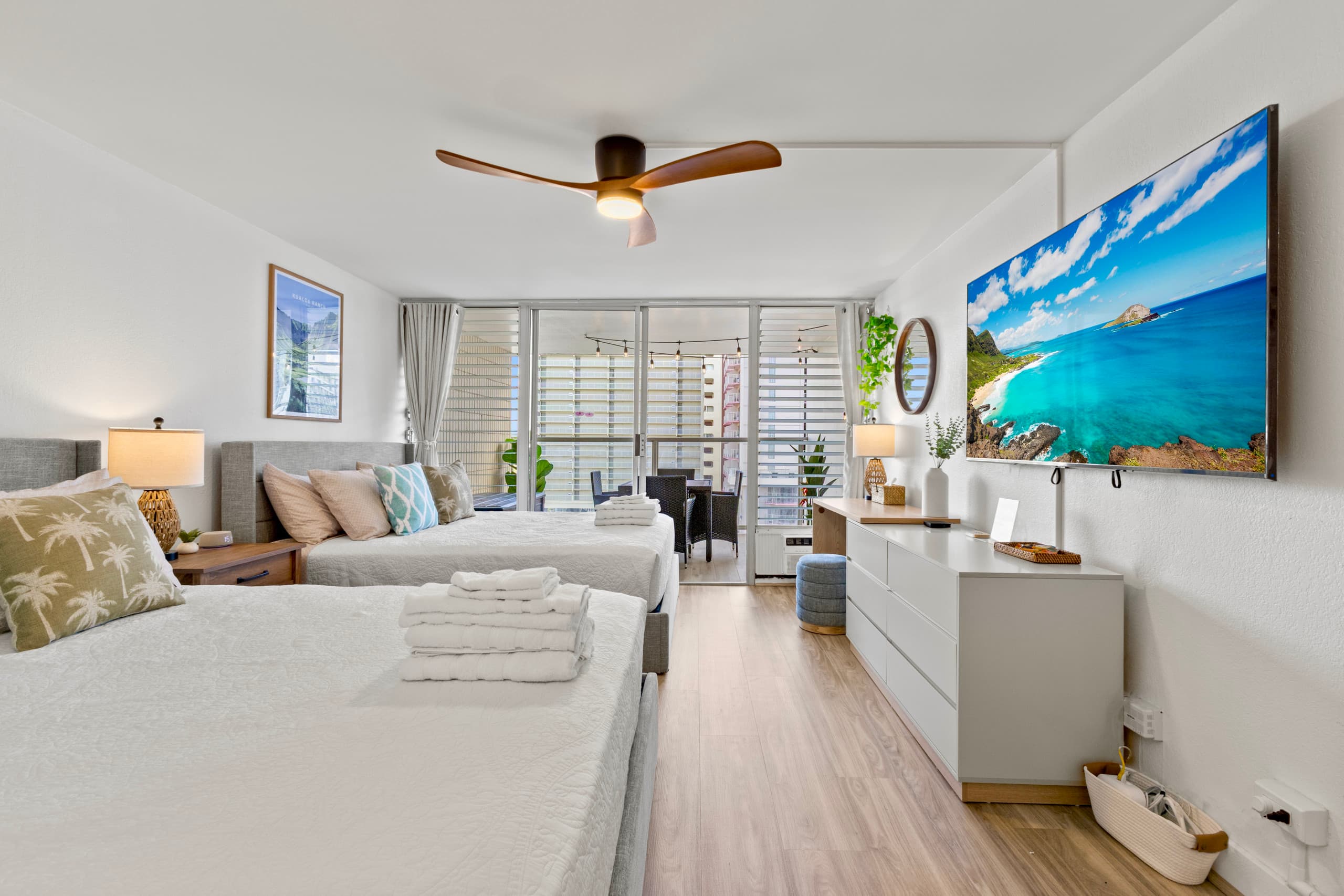 NEW Studio with 2 Queen Beds in Waikiki - Image 20