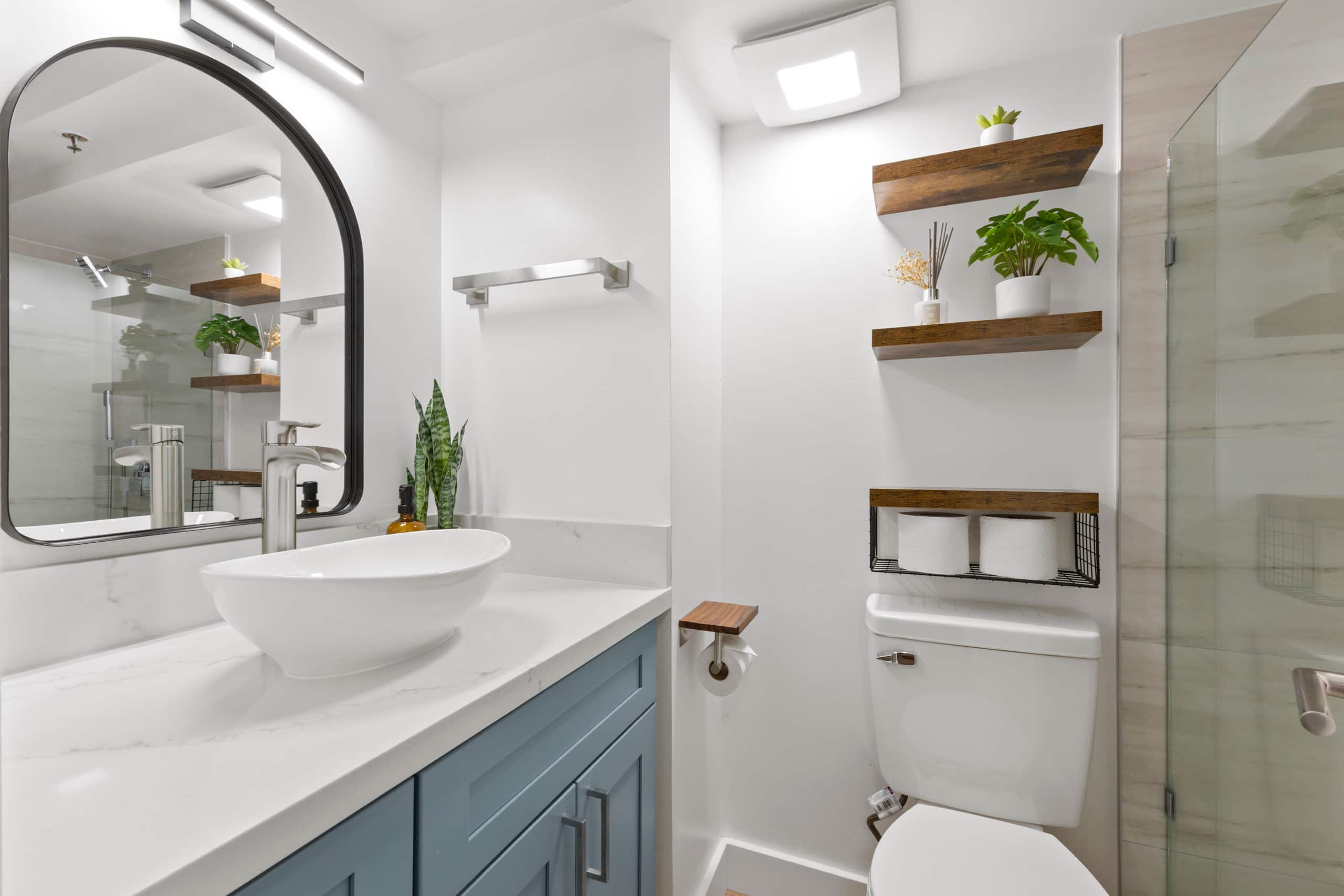 NEW Studio with 2 Queen Beds in Waikiki - Image 11