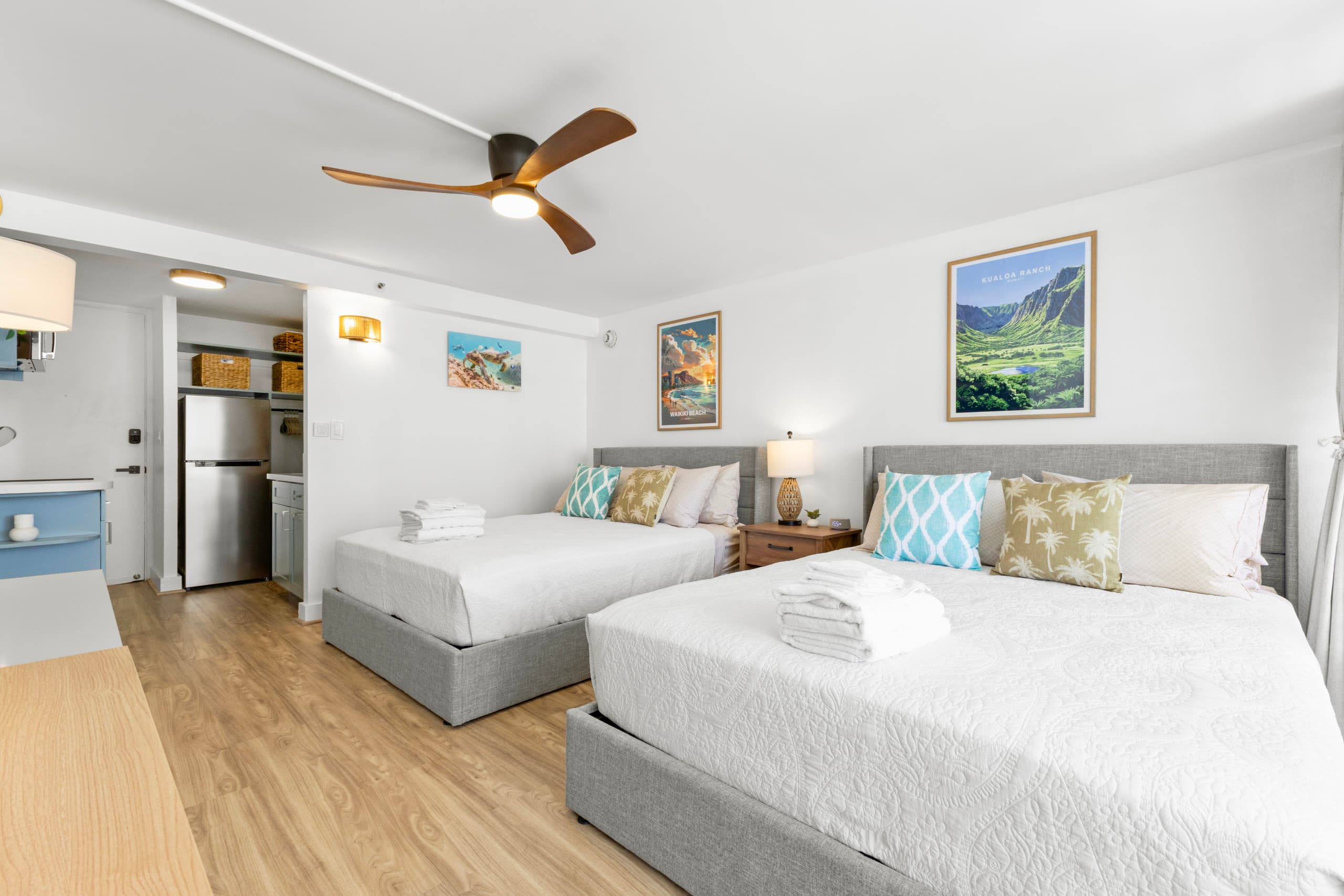 NEW Studio with 2 Queen Beds in Waikiki - Image 21