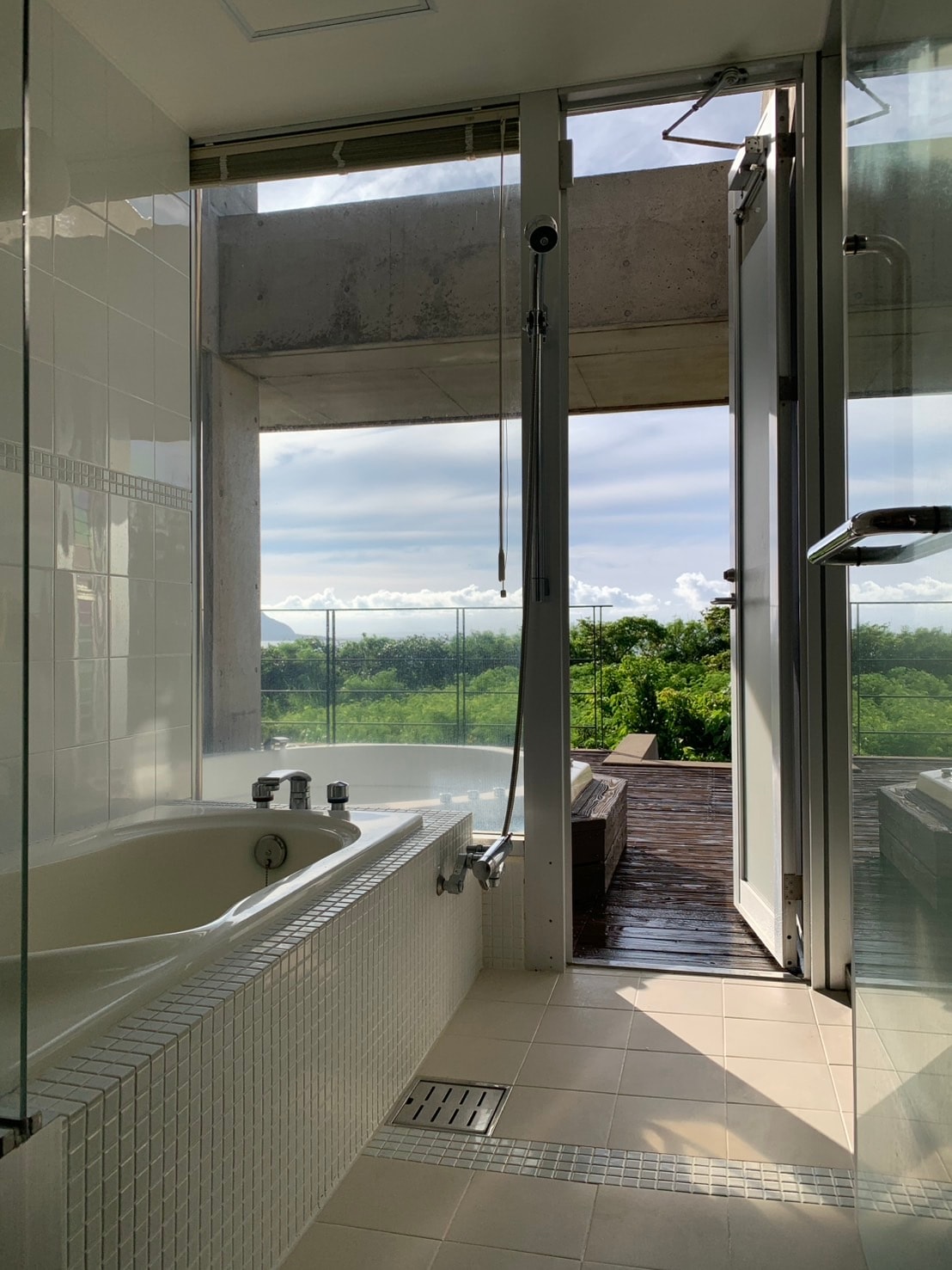 フルバスルーム1