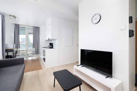 Top Airbnb: Modern 1BR | Garage | Lift | Keyless |Next to Park in Vi Myllytulli
