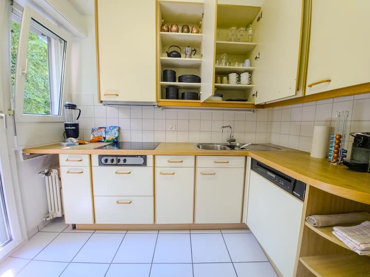 Designer Apt ·Top Lage Zürich · Ruhig · 2 Balkone - Zúrich
