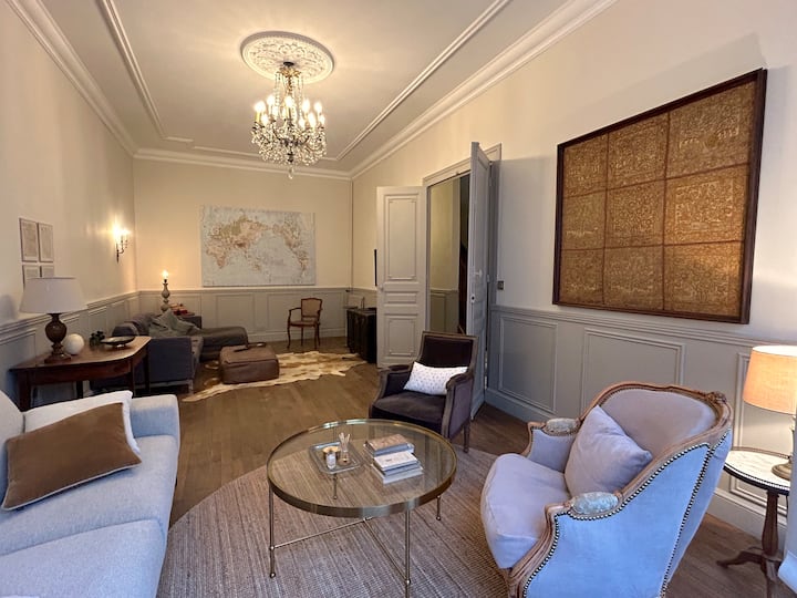 Experience French Elegance In A Luxurious Setting - France