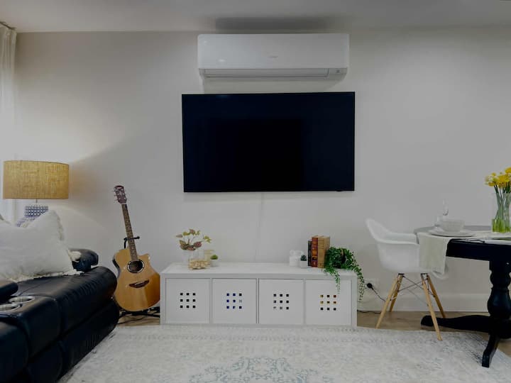 Family Coastal 2br Home W Garden - Melbourne