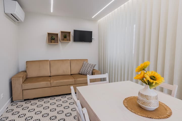 Modern 2br Apt W/ Patio & Ac - 0e - Póvoa de Santa Iria