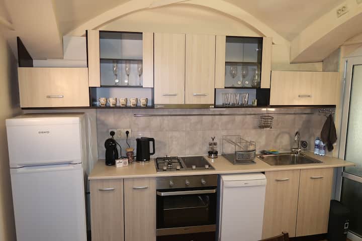 Apartment Tsar Kaloyan With Balcony & City View - Veliko Tarnovo