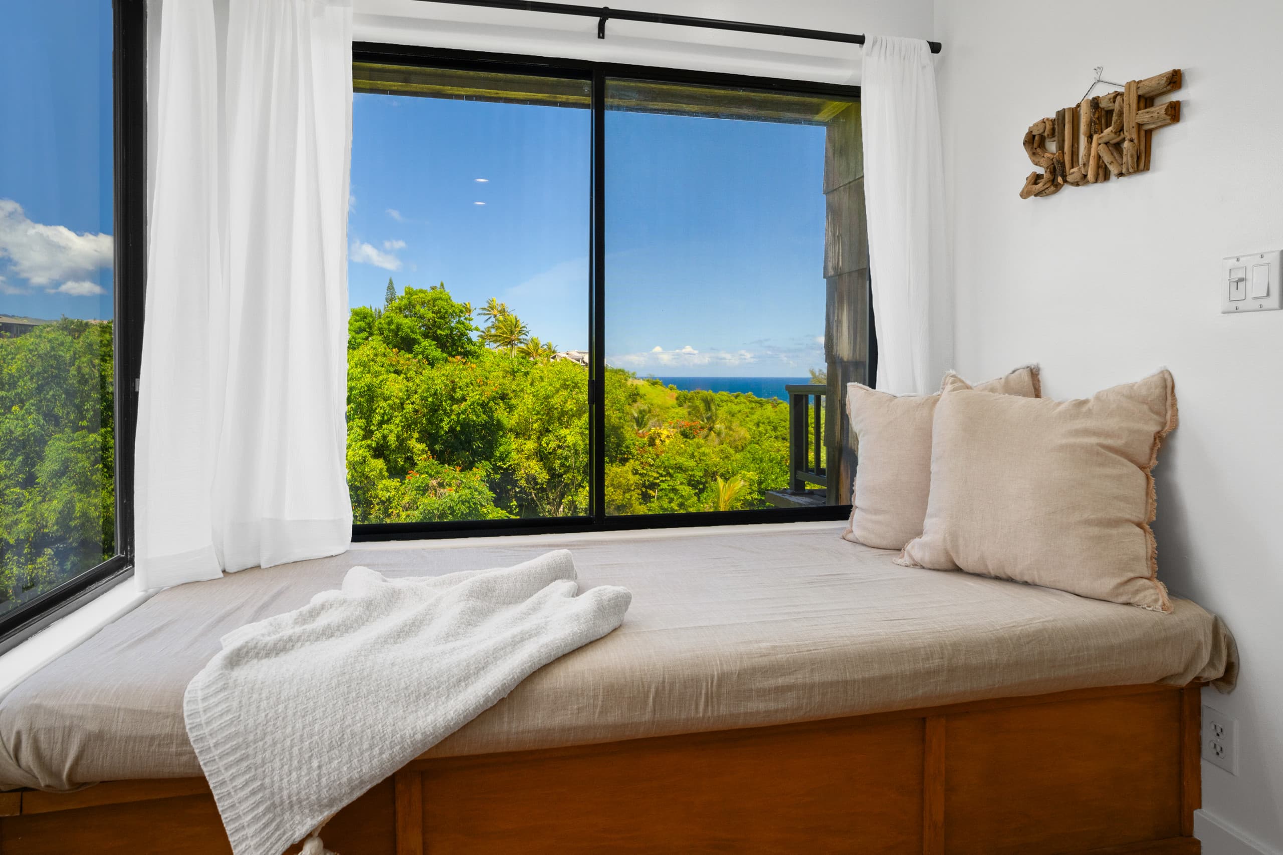 Condo in Princeville · ★4.96 · 1 bedroom · 2 beds · 1 bath - Image 6