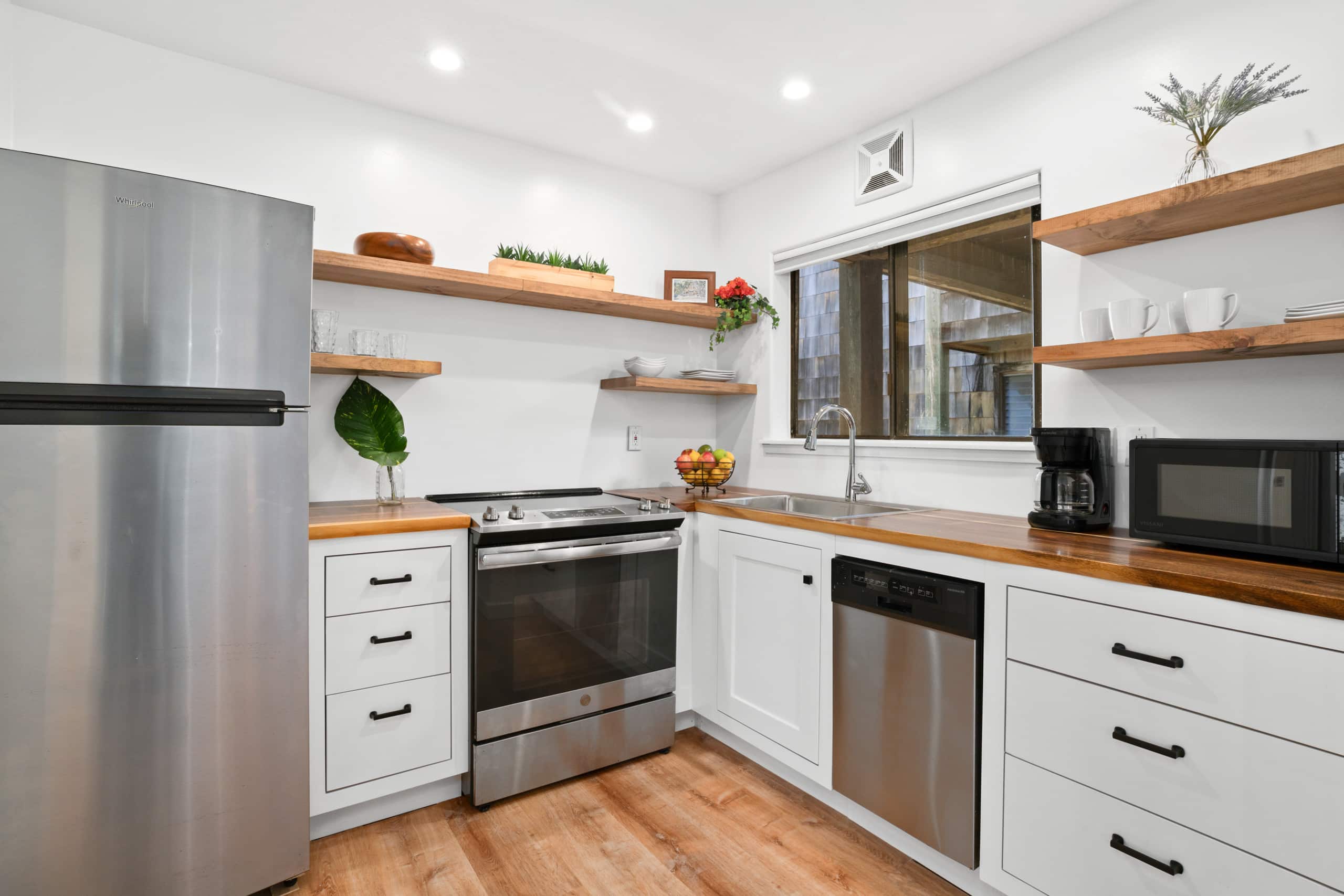 Condo in Princeville · ★4.96 · 1 bedroom · 2 beds · 1 bath - Image 7