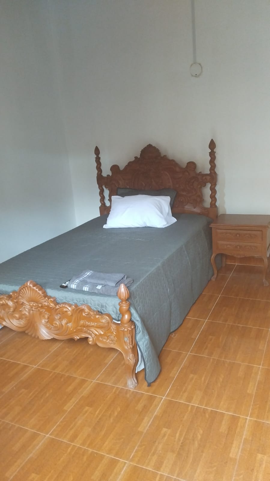 Habitación 1 persona.valor por noche $100.000