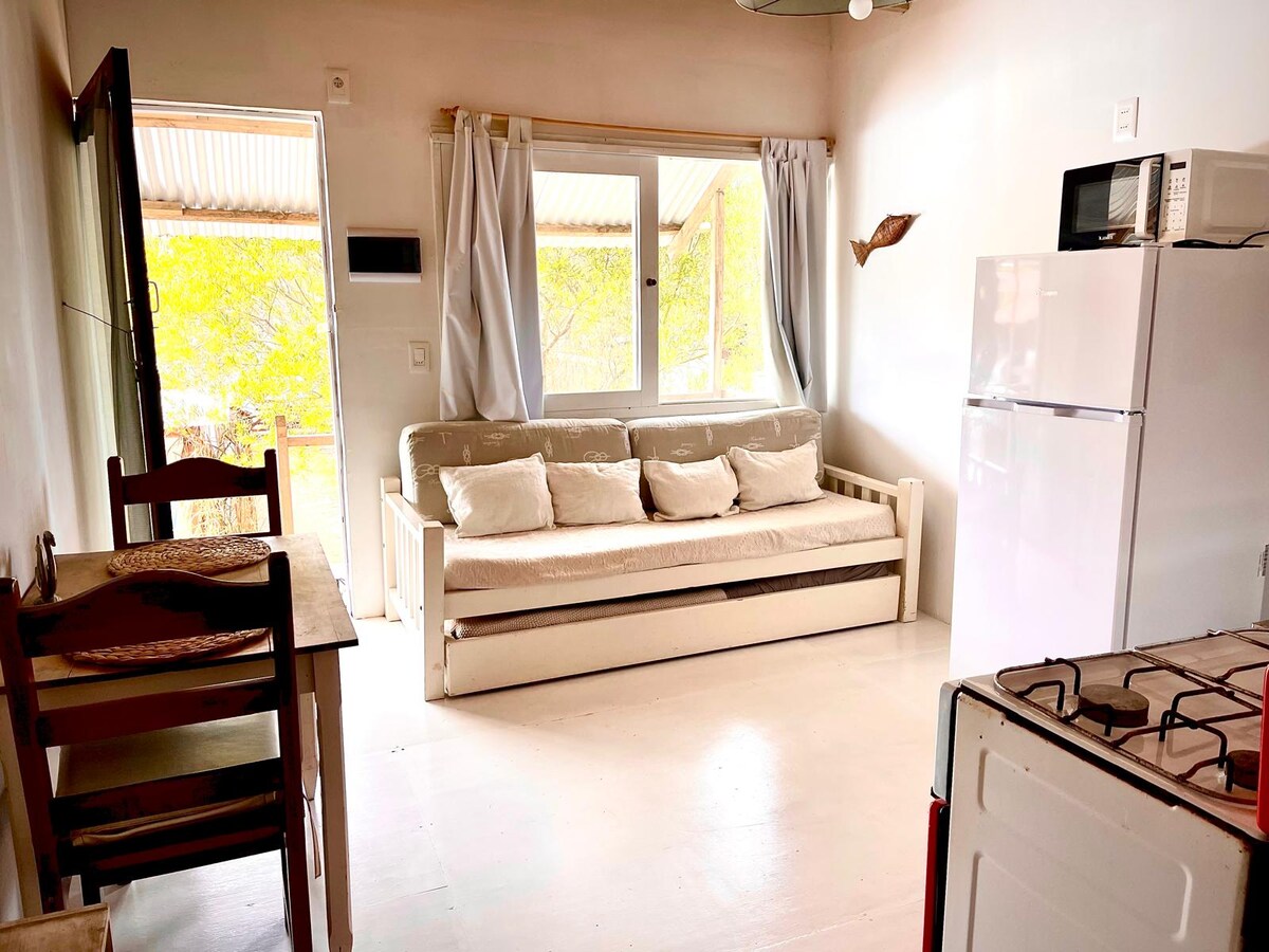 Top Airbnb: Apartment 1 in inn with pool in El Tesoro