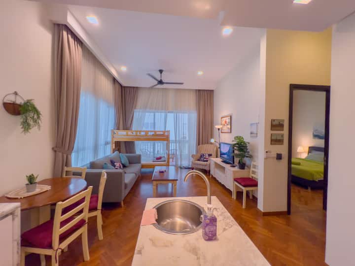 Family Retreat@straits Quay_4pax - Tanjung Tokong