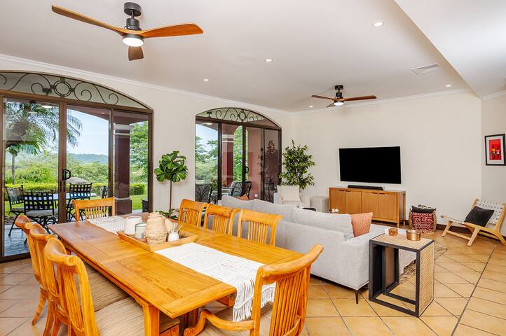 Golf Views Condo in Bougainvillea, Reserva Conchal