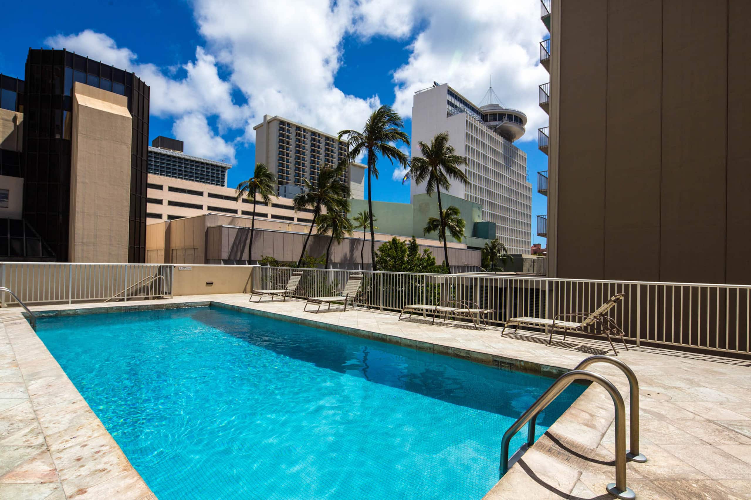 Island-Luxe Studio w/ Free Parking @ Marine Surf - Image 14