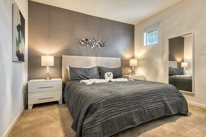 Dormitorio de matrimonio en la planta superior