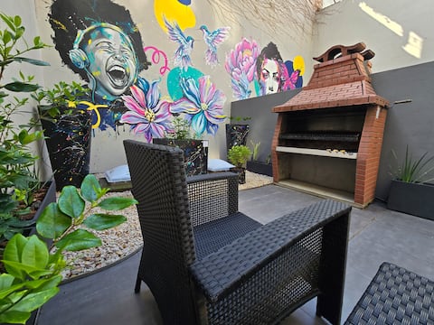Successful Airbnb property: Palermo with Private Garden, BBQ, Hydro Pool, Gym in Palermo