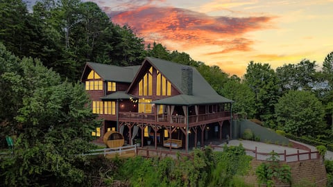 Private • View • Sauna • Games • Theater • Pickleball • Hot Tub
