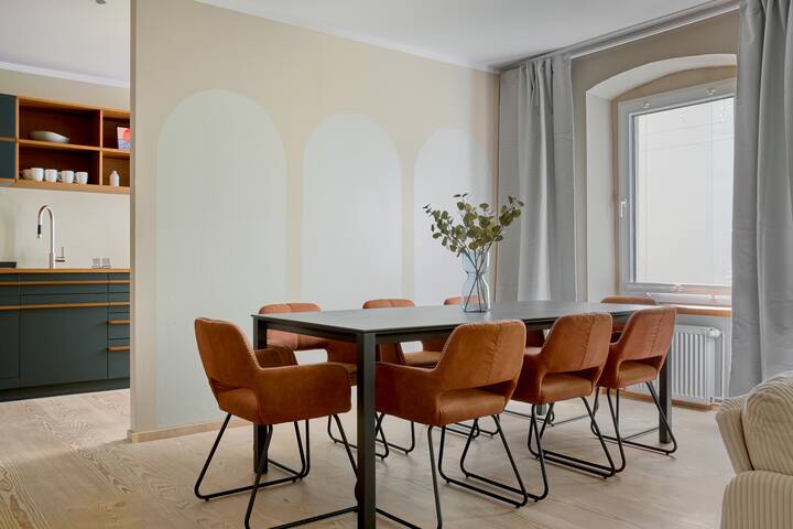 nestup: Central 120m² Design Loft with Balcony gallery image 3