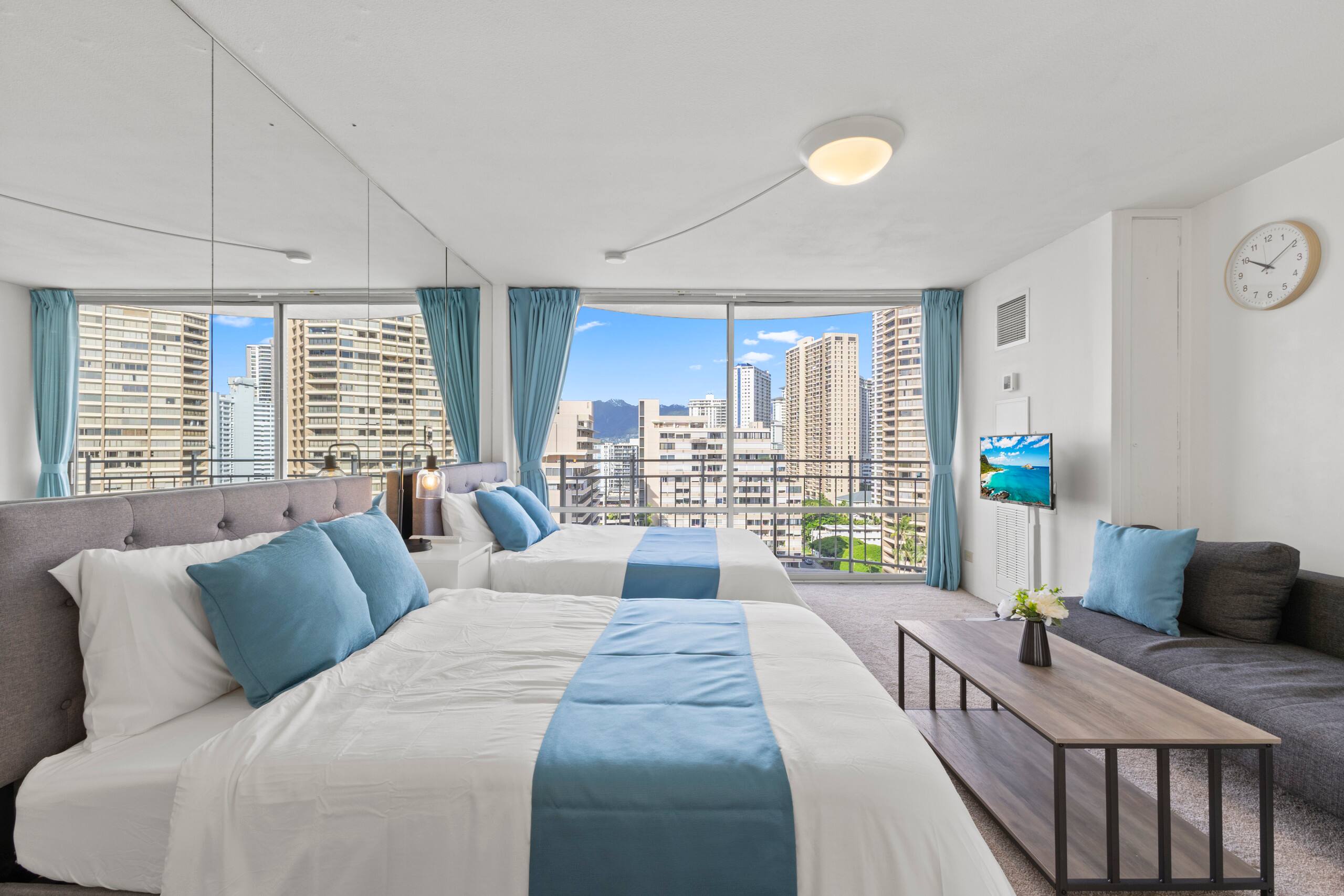 Condo in Honolulu · ★4.55 · Studio · 3 beds · 1 private bath - Image 7