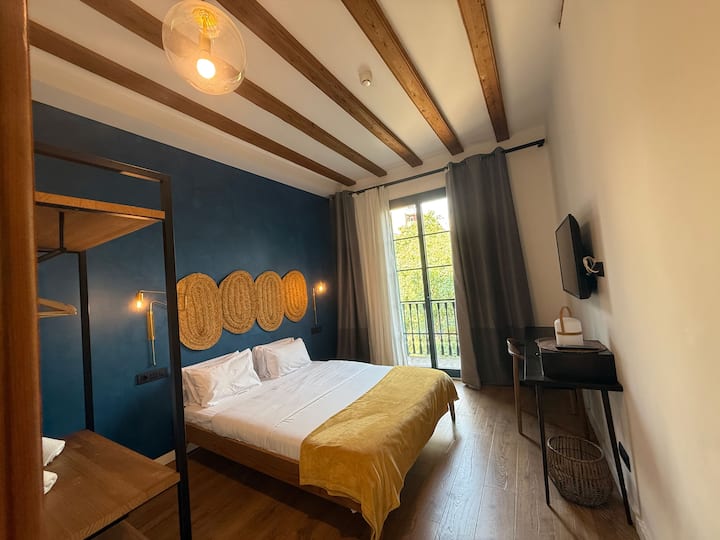 A Bright Suite In A  Co-living - Barcelona