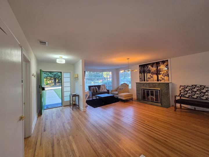 Stunning Dual Spacious Homes For 24 Near Kerr Lake - Henderson, NC