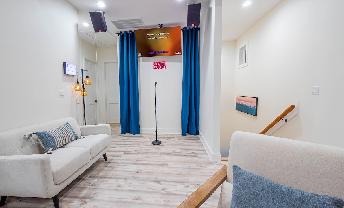 Top Airbnb: Steps2Beach | 6BR for 20 w Views, Games & Karaoke! in Bolivar Peninsula