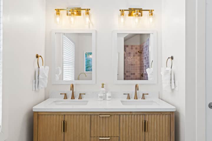 LayLow Oak Island photo 23