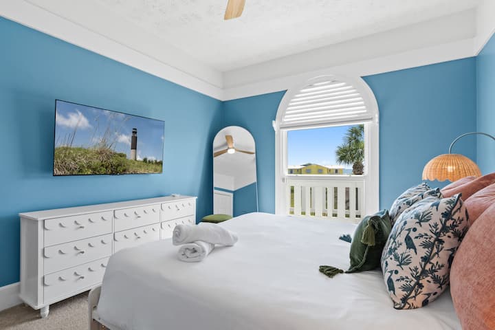 LayLow Oak Island photo 26