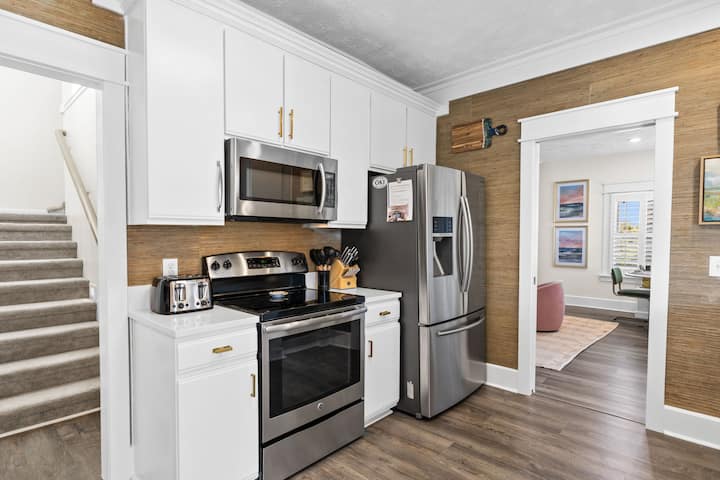 LayLow Oak Island photo 38